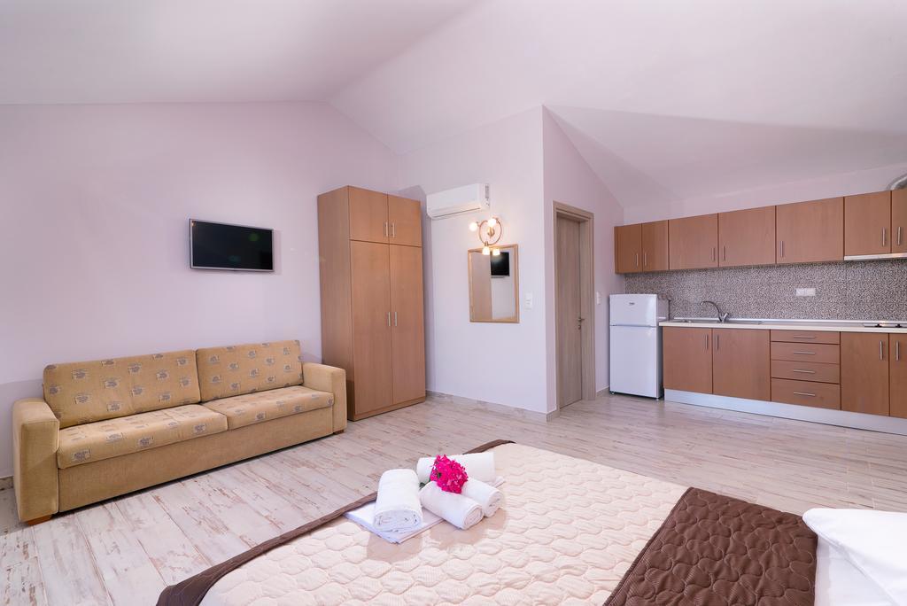 Kapsogeorgis Rooms Kinira Zewnętrze zdjęcie